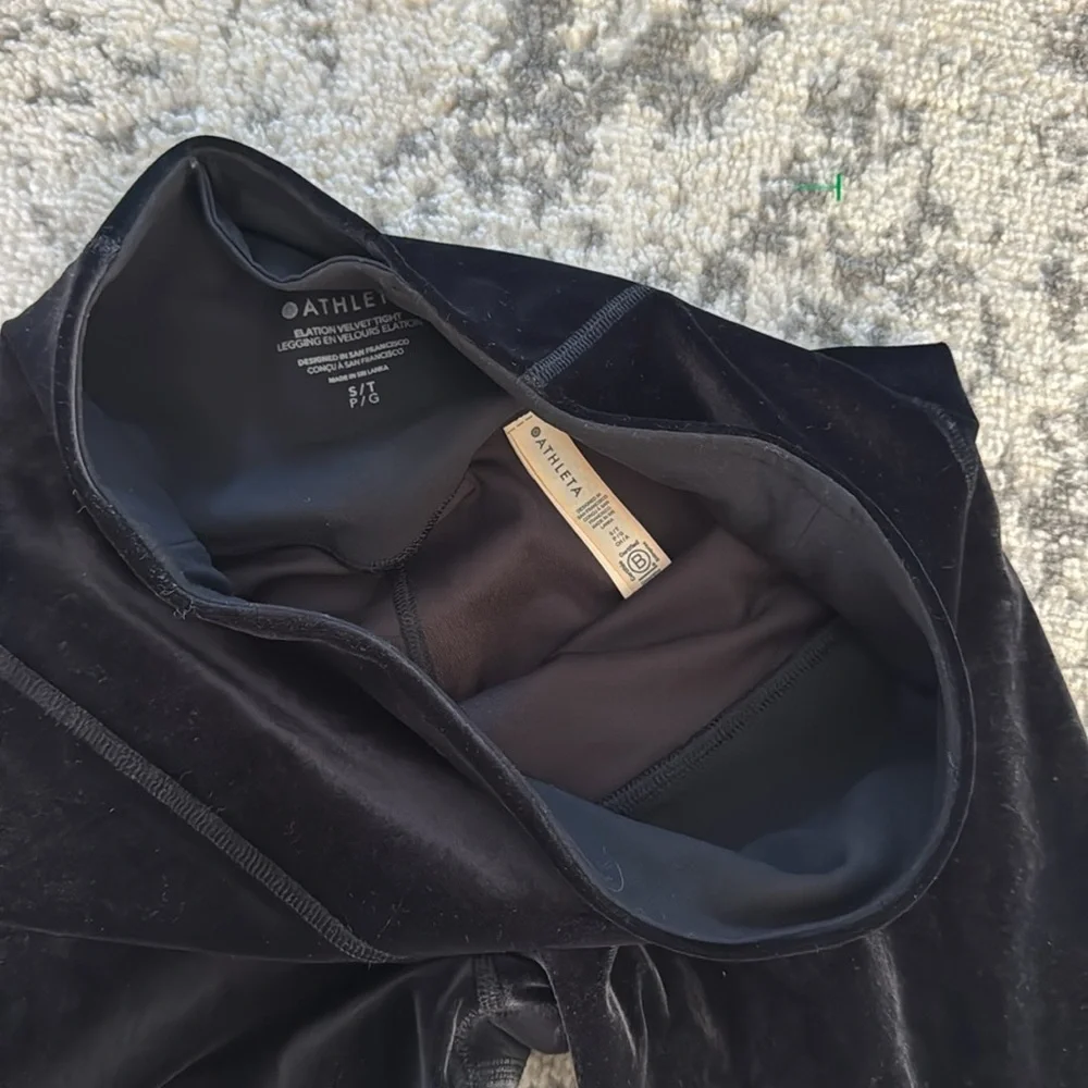 Athleta Velvet tight - Picture 6 of 7